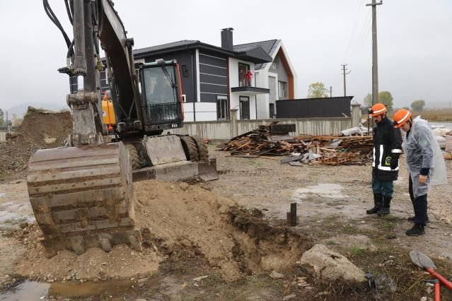 YAVRU KÖPEK İÇİN SEFERBER OLDULAR