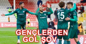 GENÇLERDEN GOL ŞOV