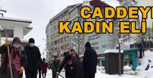 KADIN İŞÇİLER BAŞARIYLA ÇALIŞIYOR