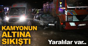 KAMYONUN ALTINA SIKIŞTI