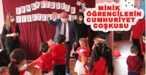 MİNİK ÖĞRENCİLERİN CUMHURİYET COŞKUSU
