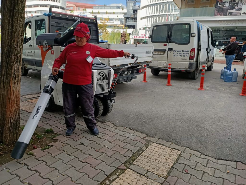 ARTIK ELEKTRİKLİ SÜPÜRGE İLE TEMİZLEYECEKLER