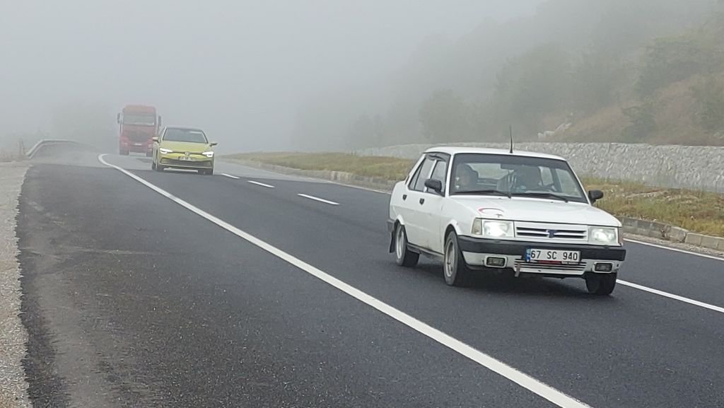BOLU DAĞI GEÇİŞİNDE YOĞUN SİS
