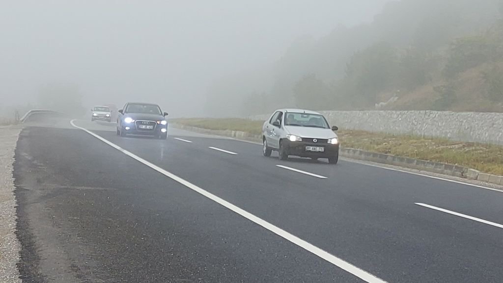 BOLU DAĞI GEÇİŞİNDE YOĞUN SİS