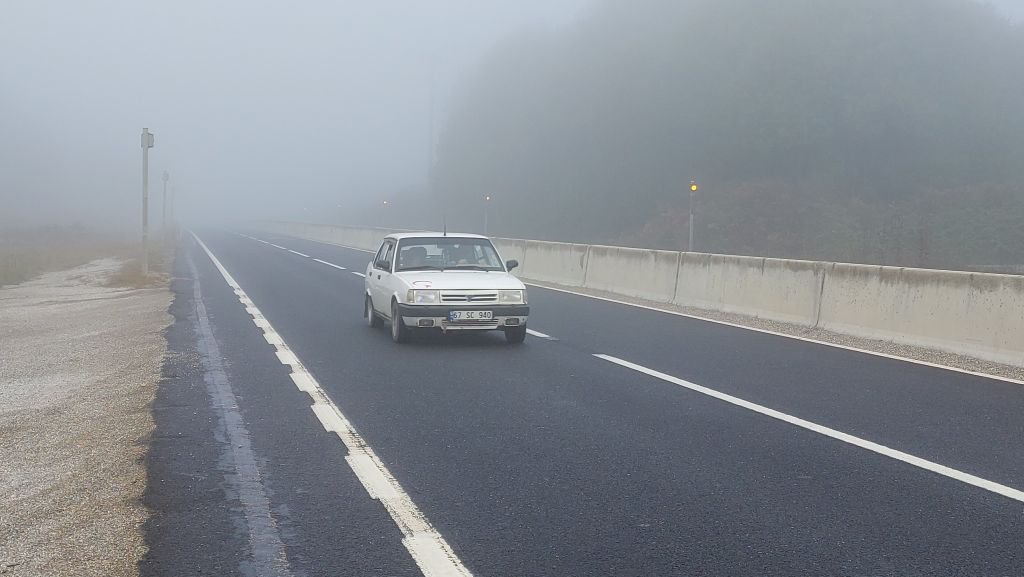 BOLU DAĞI GEÇİŞİNDE YOĞUN SİS