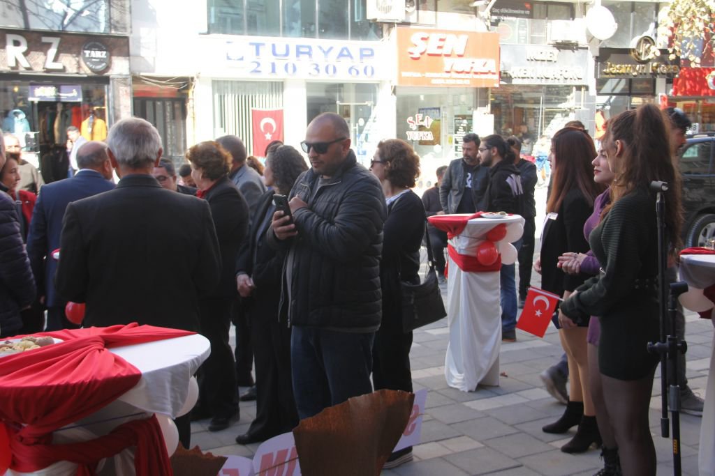 BOLU'DA 'AT KAFASI' AÇILDI