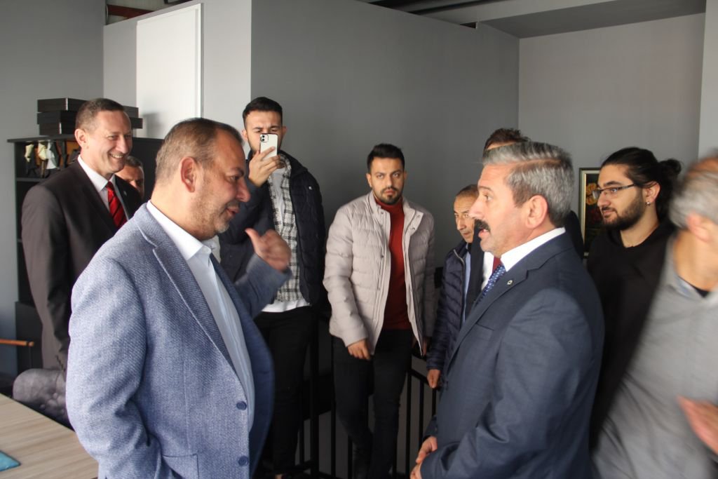 BOLU'DA 'AT KAFASI' AÇILDI