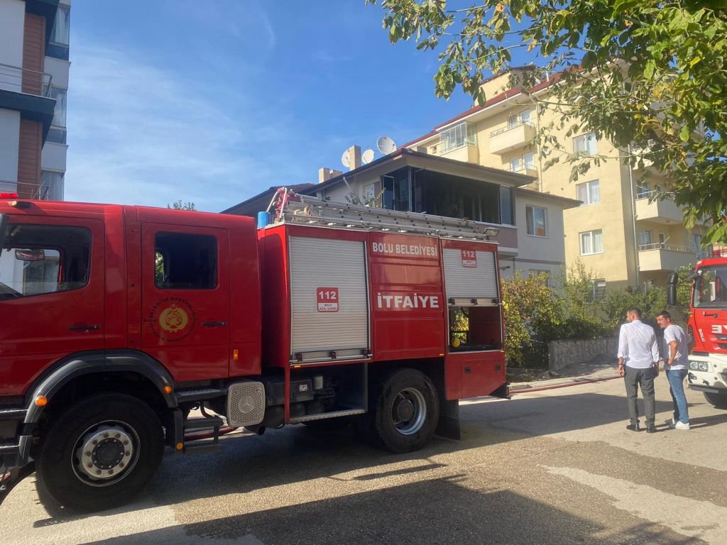 BOLU'DA EV AZ KALSIN YANIYORDU