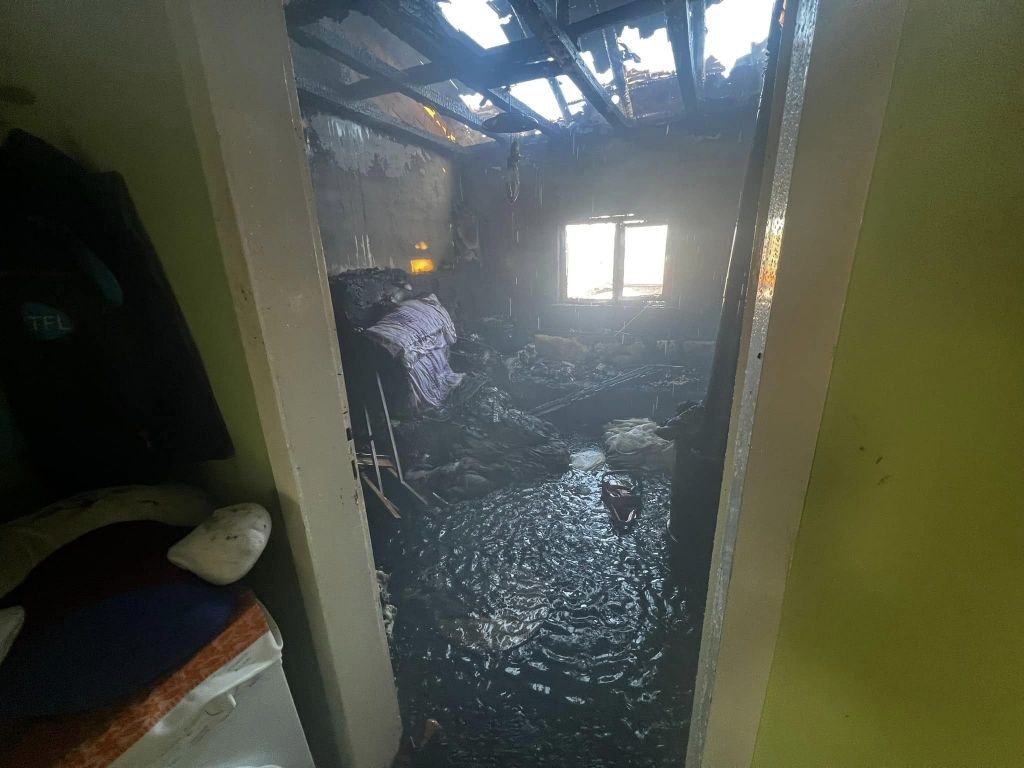 BOLU’DA EV VE SAMANLIK ALEV ALEV YANDI