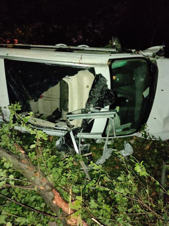 BOLU'DA KORKUNÇ KAZA... 6 GENÇ ÖLÜMDEN DÖNDÜ