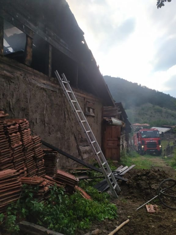 BOLU’DA KORKUTAN YANGIN