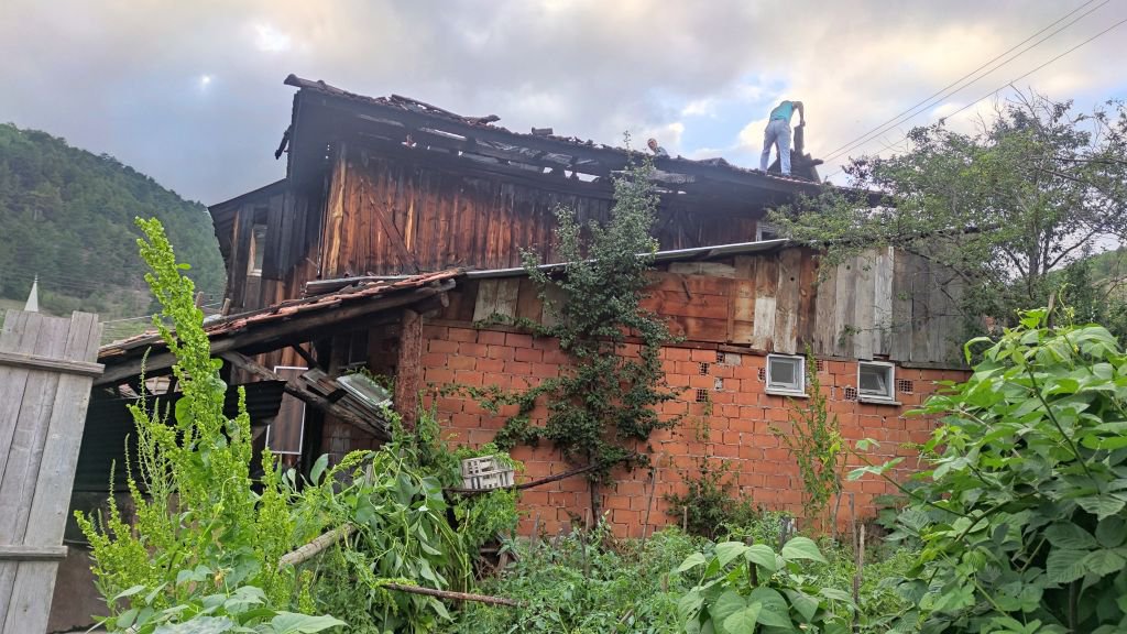 BOLU’DA KORKUTAN YANGIN