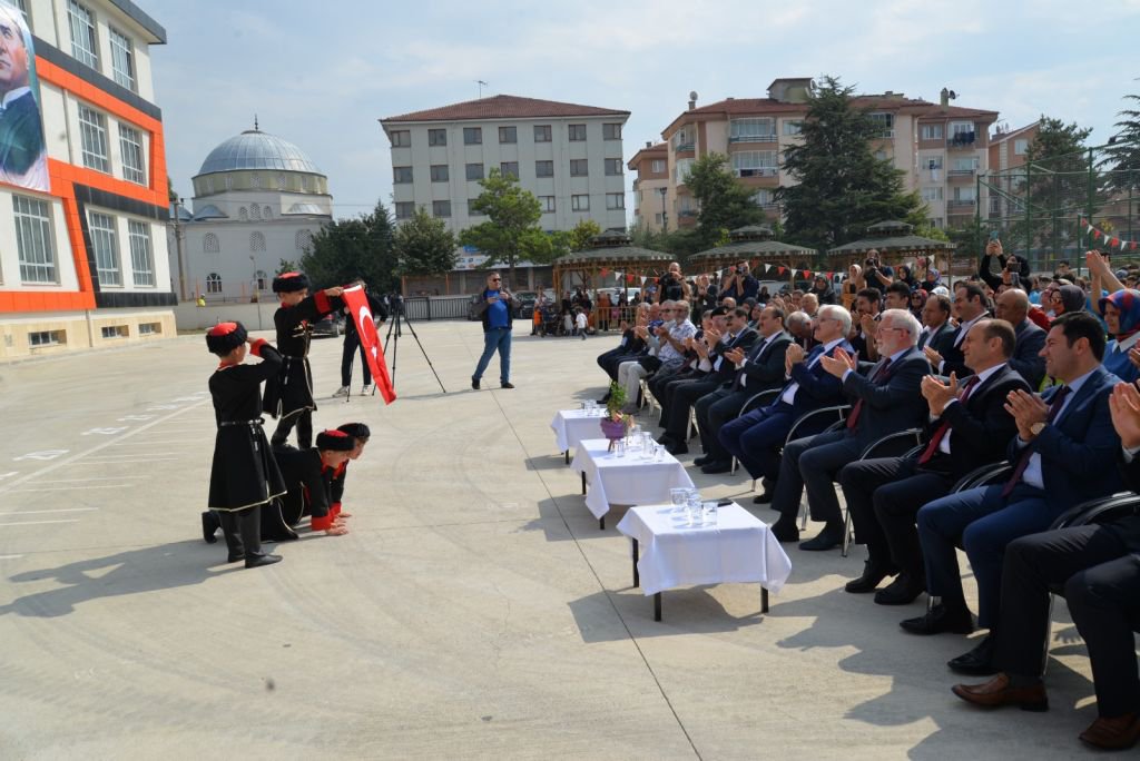 BOLU’DA ÖĞRENCİLERİN OKUL HEYECANI