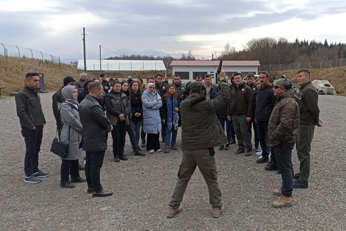 BOLU'DA ORMANCILARA SİLAH EĞİTİMİ VERİLDİ