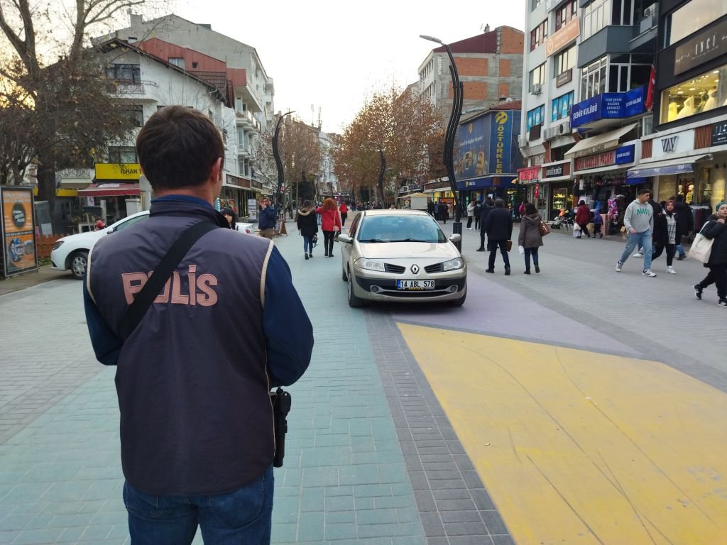 POLİSTEN YABANCI UYRUKLULARA SIKI DENETİM