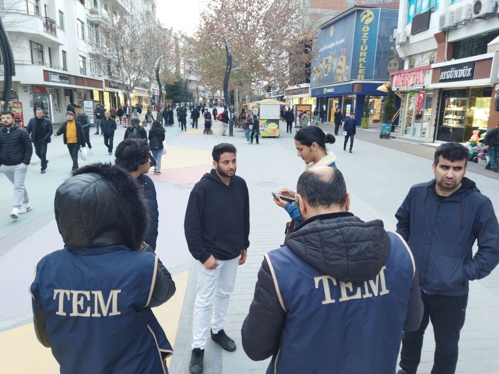 POLİSTEN YABANCI UYRUKLULARA SIKI DENETİM