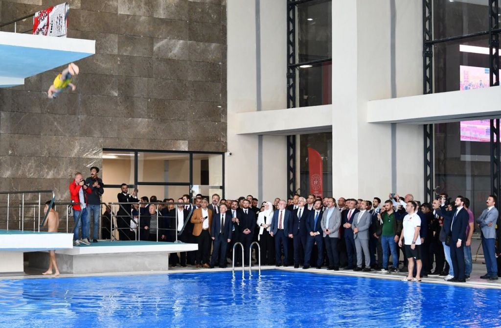 BOLU’YA HAYIRLI OLSUN… AÇILIŞINI BAKAN KASAPOĞLU YAPTI