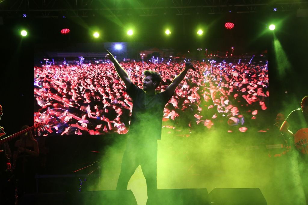 GENÇLER BU KONSERLE COŞTU