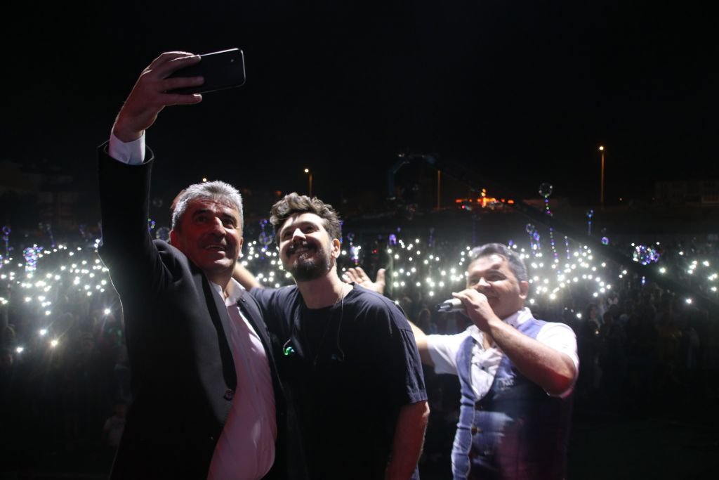 GENÇLER BU KONSERLE COŞTU