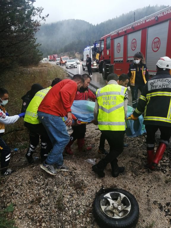 GEREDE'DE 4 KİŞİLİK AİLE ÖLÜMDEN DÖNDÜ