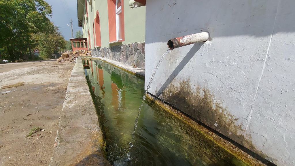 KABUS KINDIRA KÖYÜNE Mİ SIÇRADI
