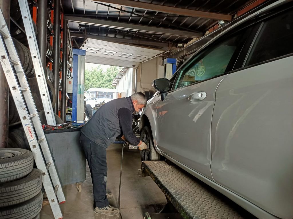 KIŞ LASTİĞİ ALIRKEN BUNLARA DİKKAT!