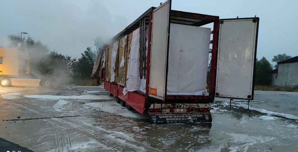 UYUDUKLARI SIRADA TIRLARI YANDI