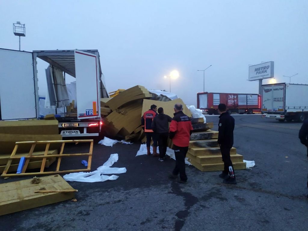 UYUDUKLARI SIRADA TIRLARI YANDI