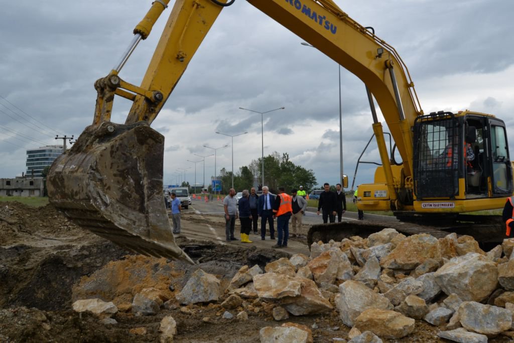 VALİ KILIÇ 24 SAAT HER OLAYA KOŞUYOR