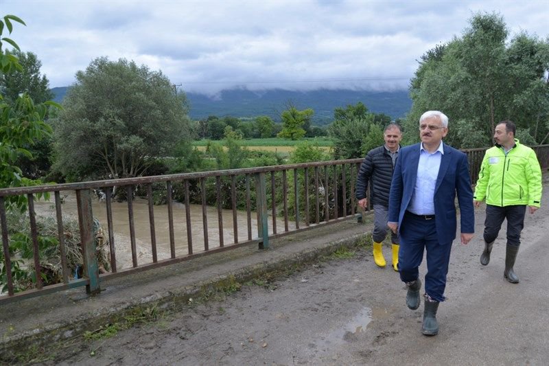 VALİ KILIÇ 24 SAAT HER OLAYA KOŞUYOR