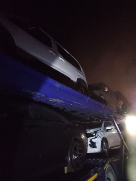 YANGIN, TAŞIDIĞI OTOMOBİLE SIÇRADI