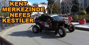 PİLOTLAR KENT MERKEZİNDE NEFES KESTİ