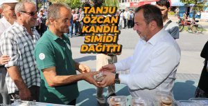 BELEDİYE 10 BİN KANDİL SİMİDİ DAĞITTI