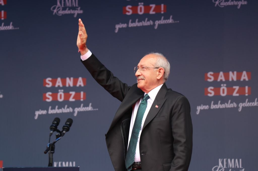 BAY KEMAL BOLU'DA VATANDAŞLARA SESLENDİ