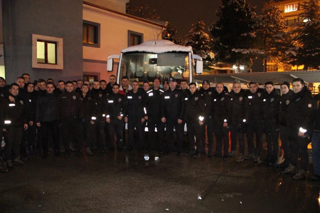 BEKÇİLERİMİZ DEPREM BÖLGESİNDE...