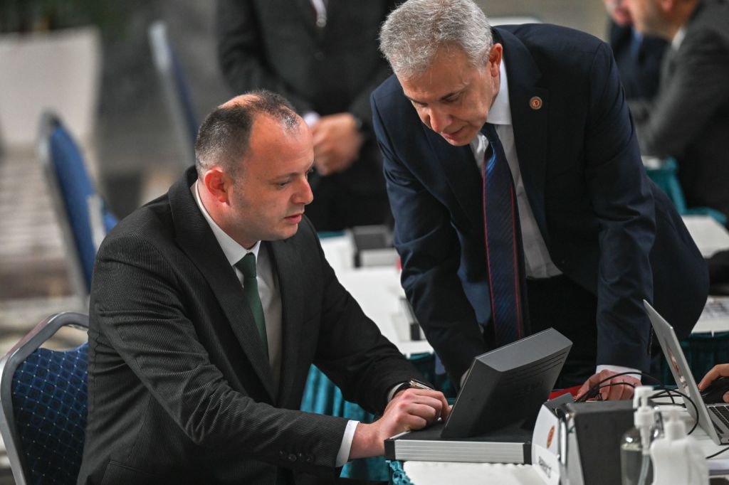 İSMAİL AKGÜL BİSMİLLAH DEDİ..