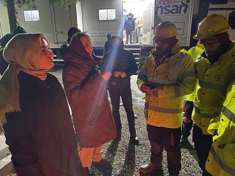 BOLU AK PARTİ TAM KADRO DEPREM BÖLGESİNDE