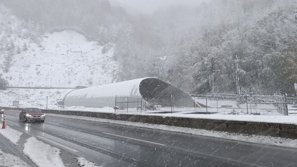 BOLU DAĞI'NDA ULAŞIM FELÇ...