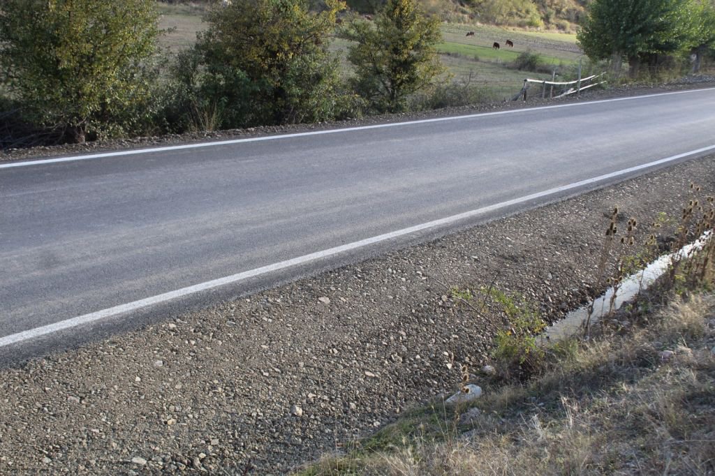 BOLU’DA 32 KİLOMETRE YOLA SICAK ASFALT SERİLDİ