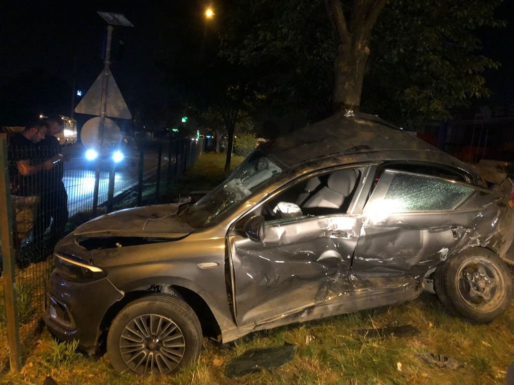 BOLU'DA KORKUNÇ KAZA, ARAÇ HURDAYA DÖNDÜ.. MUCİZE KURTULUŞ...