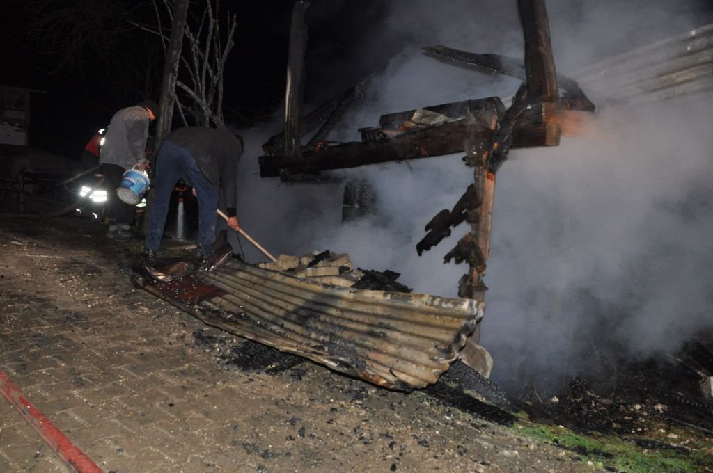 BOLU’DA SAHUR VAKTİ ALEVLER BÜYÜDÜ