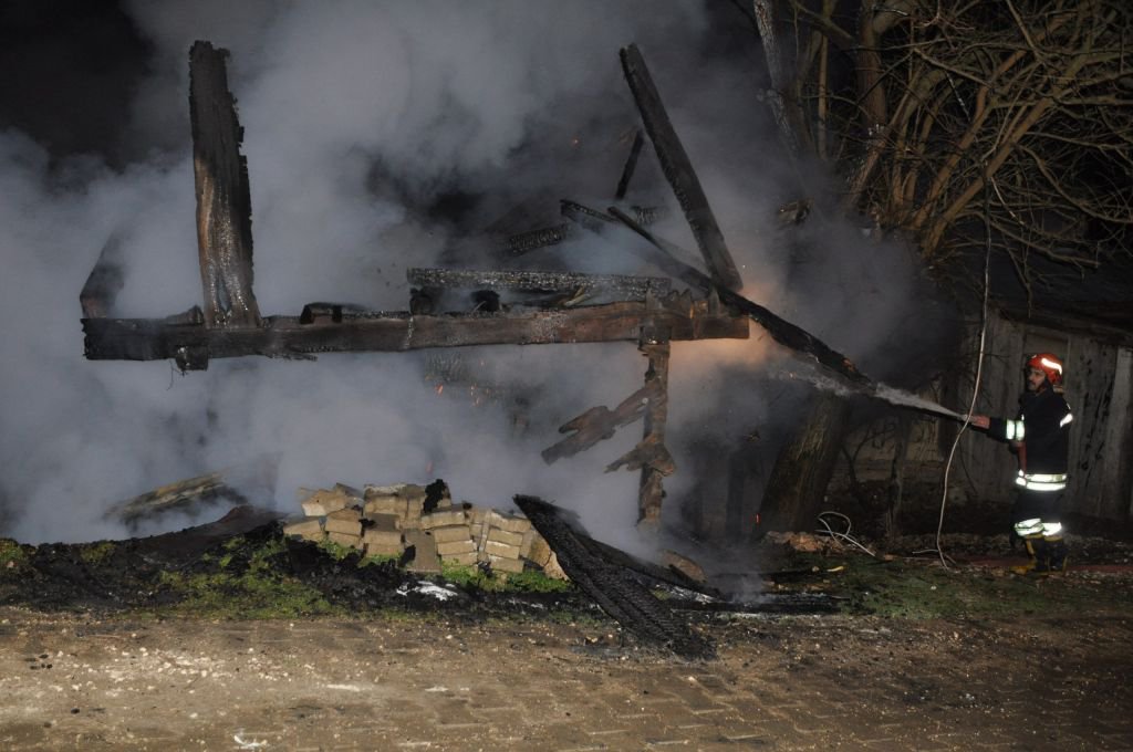 BOLU’DA SAHUR VAKTİ ALEVLER BÜYÜDÜ