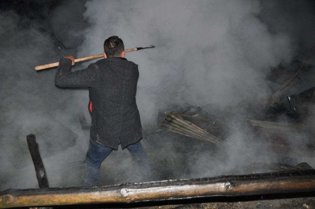 BOLU’DA SAHUR VAKTİ ALEVLER BÜYÜDÜ