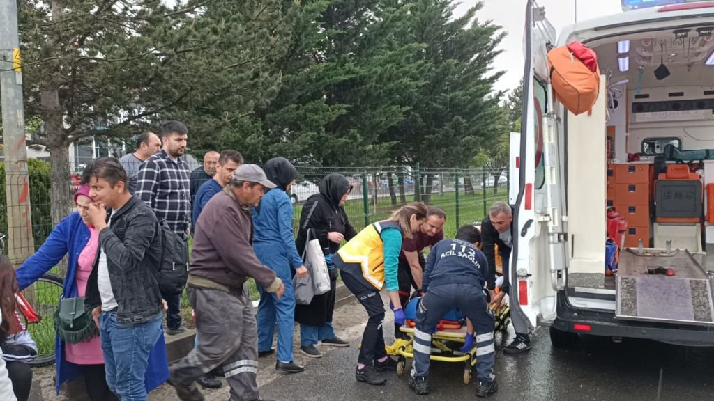 BOLU'DA SANAYİ IŞIKLARINDA KAZA: 1 YARALI