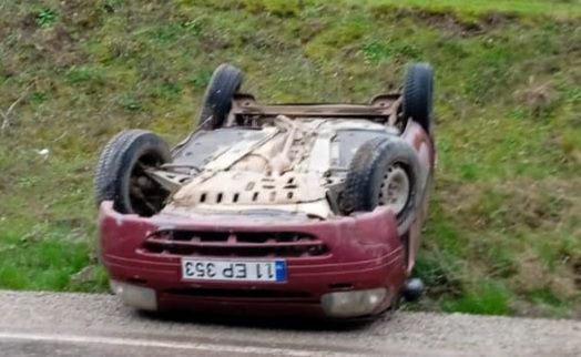 BOLU'DA YOLDAN ÇIKTI, TAKLA ATTI...