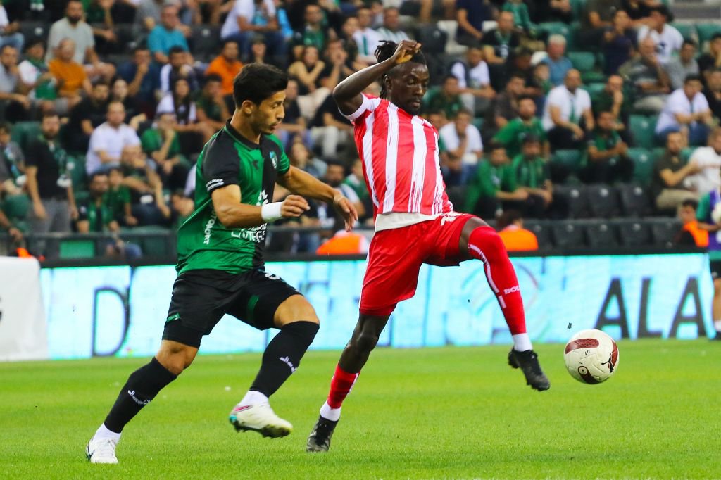 BOLUSPOR SAÇ BAŞ YOLDURTTU...