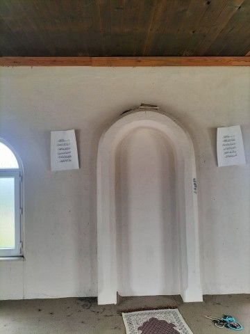 CAMİNİN BAKIMSIZLIĞI GÖRENLERİ ÜZÜYOR...