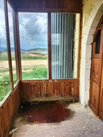 CAMİNİN BAKIMSIZLIĞI GÖRENLERİ ÜZÜYOR...