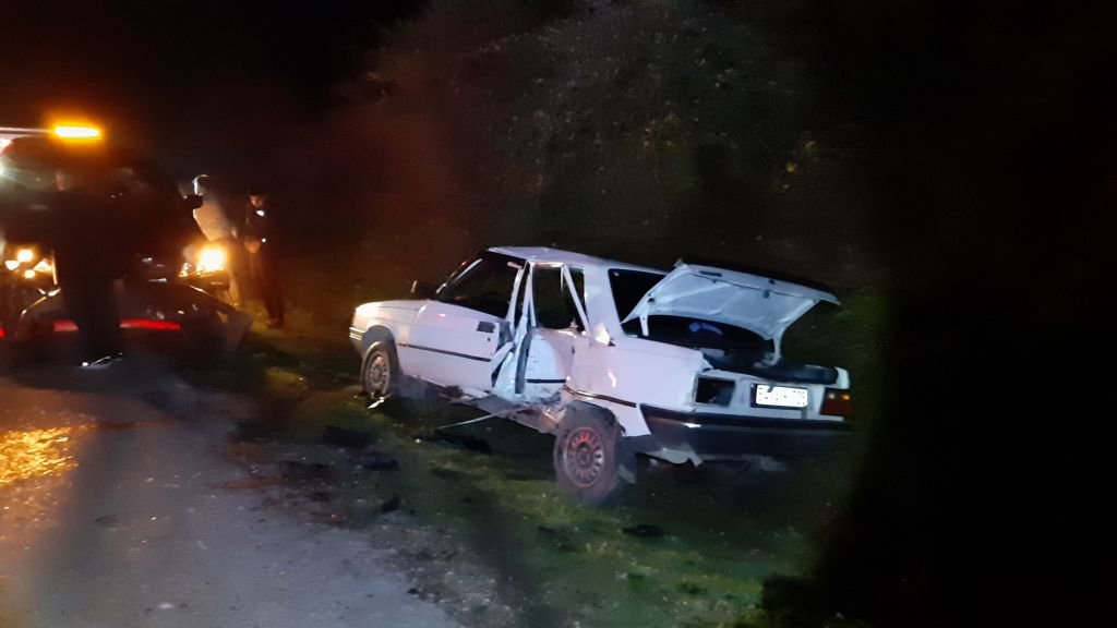 GECE SAATLERİNDE FECİ KAZA… KAFA KAFAYA ÇARPIŞTILAR…