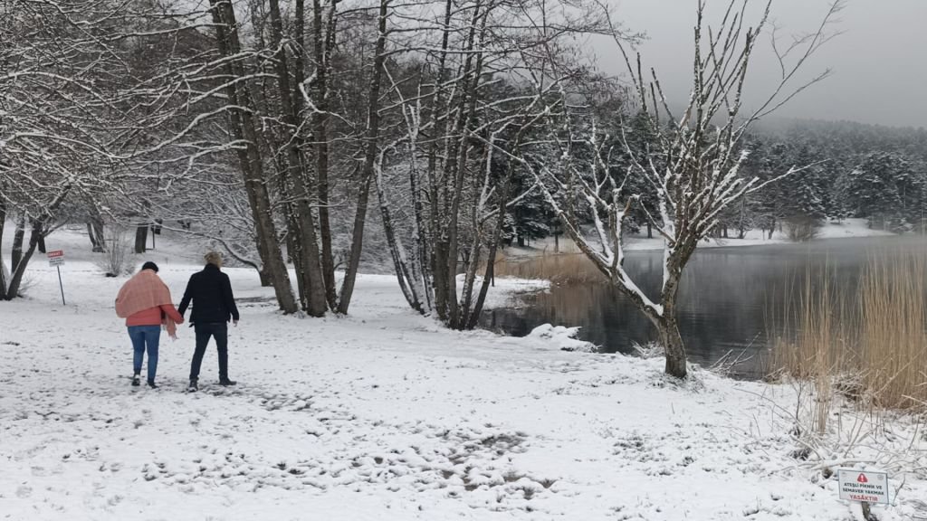 GÖLCÜK BEYAZ GELİNLİĞİNİ GİYDİ